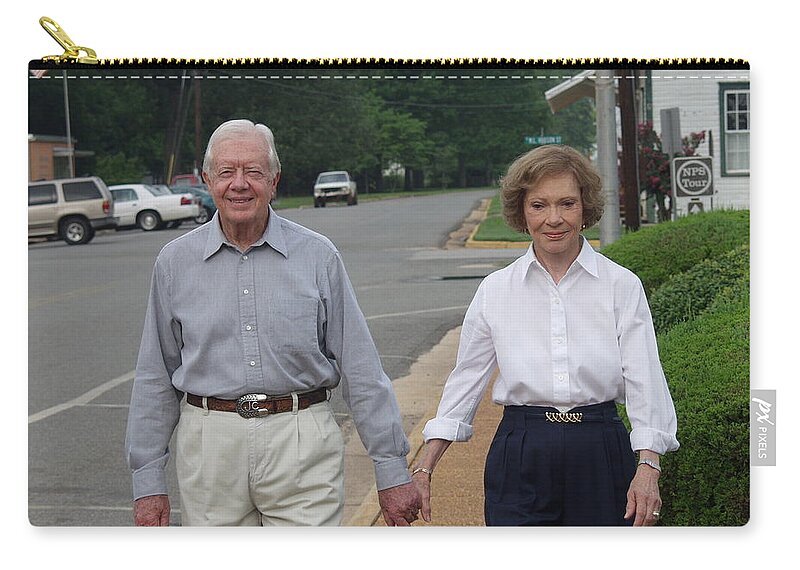 President Zip Pouch featuring the photograph President and Mrs. Jimmy Carter by Jerry Battle