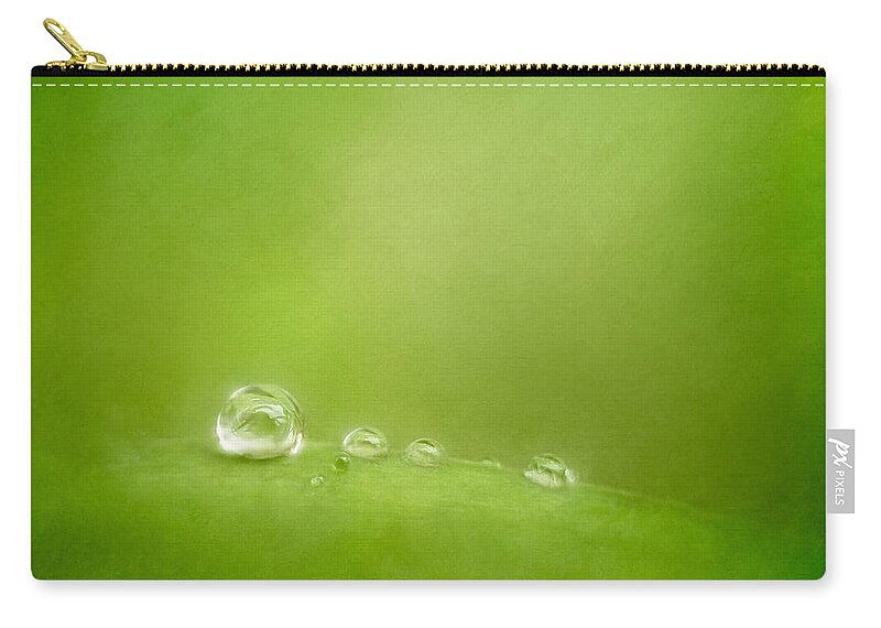 Water Drops Zip Pouch featuring the photograph Raindrops on Green by Scott Norris