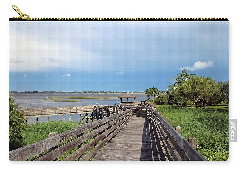 Historic City Zip Pouch featuring the photograph Riverview Park #1 by Cynthia Guinn