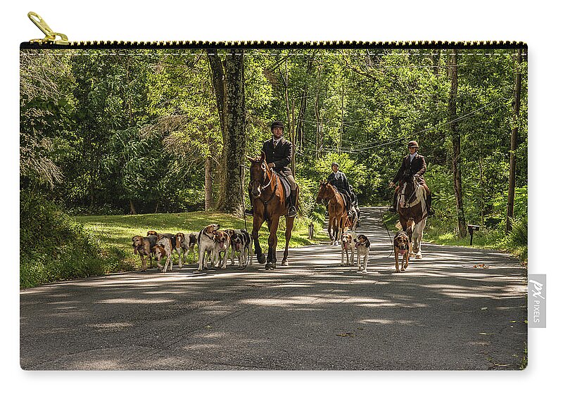 Hunt Zip Pouch featuring the photograph Roading to Roger's by Pamela Taylor