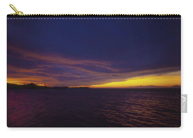 Ocean Zip Pouch featuring the photograph Roatan Sunset by Stephen Anderson