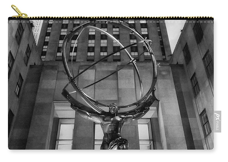 Rockefeller Center Zip Pouch featuring the photograph Rockefeller Centre by Diana Rajala