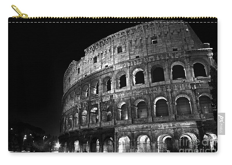 Arquitetura Zip Pouch featuring the photograph Rome - Colosseum by Night - BW by Carlos Alkmin