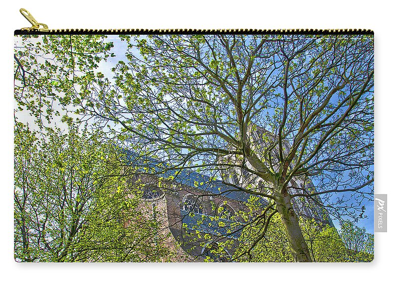 Netherlands Zip Pouch featuring the photograph Saint Catharine's Church in Brielle by Frans Blok