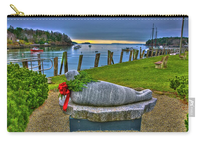 Andre The Seal Carry-all Pouch featuring the photograph Seasonal Andre by Jeff Cooper