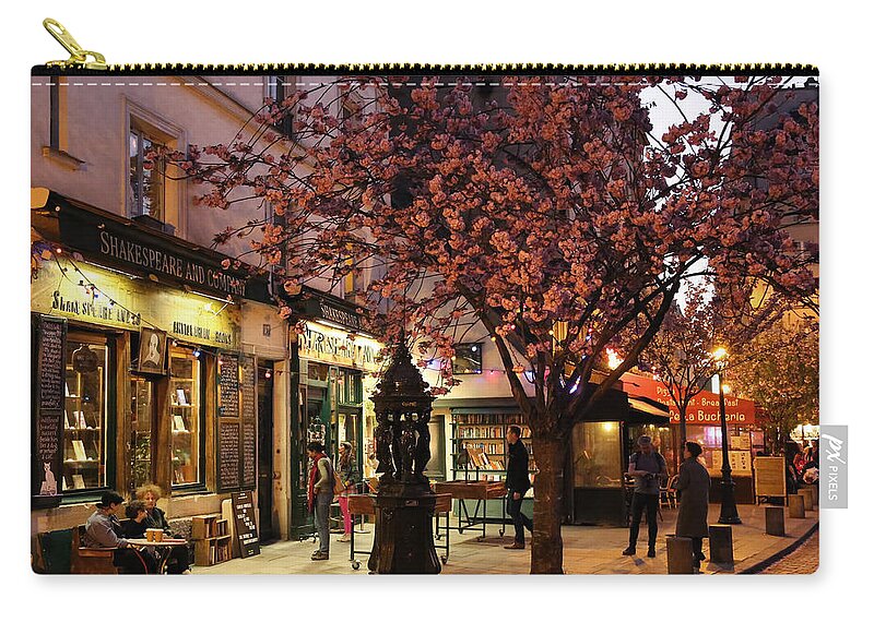 Shakespeare Book Shop Paris Zip Pouch featuring the photograph Shakespeare Book Shop 2 by Andrew Fare