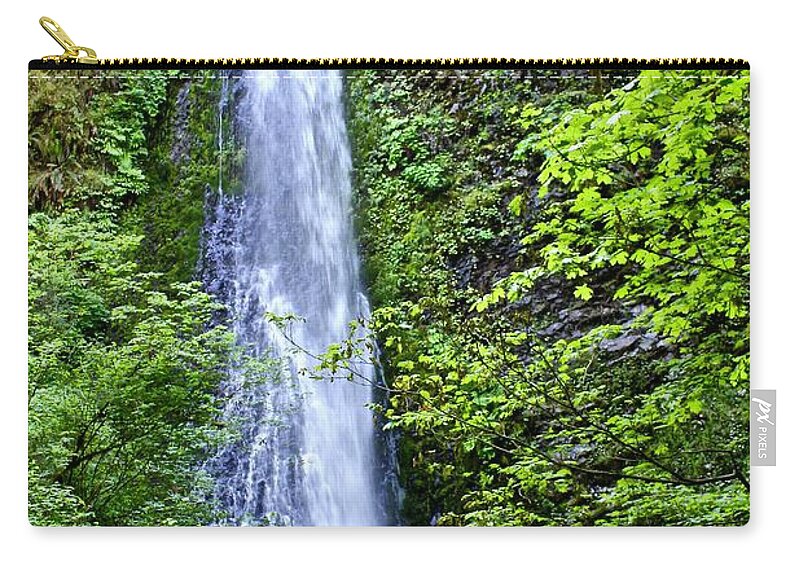 Waterfall Zip Pouch featuring the photograph Shot Gun Falls by Brian Eberly