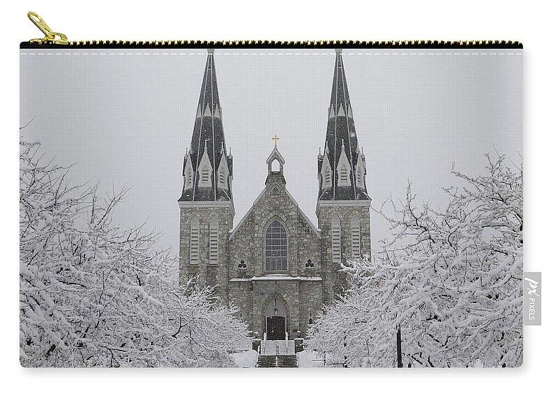 Snow Zip Pouch featuring the photograph Snow - Villanova Cathedral by Bill Cannon