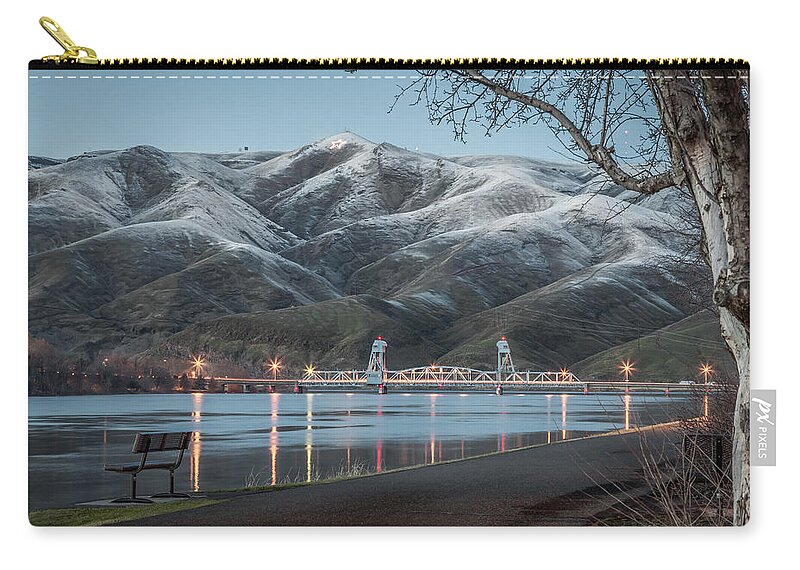 Lewiston Zip Pouch featuring the photograph Snowy Star by Brad Stinson