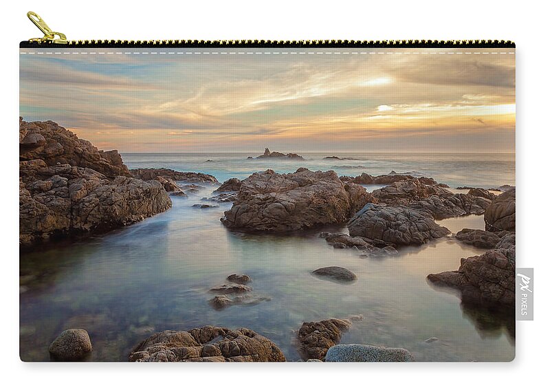 American Landscapes Zip Pouch featuring the photograph Solicitous Sea by Jonathan Nguyen