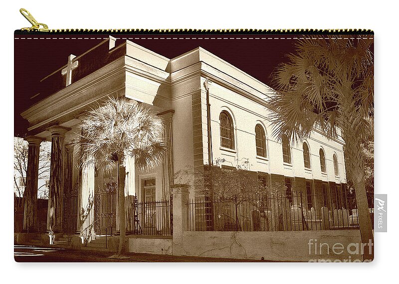 Scenic Tours Zip Pouch featuring the photograph St. Marys, Sc by Skip Willits