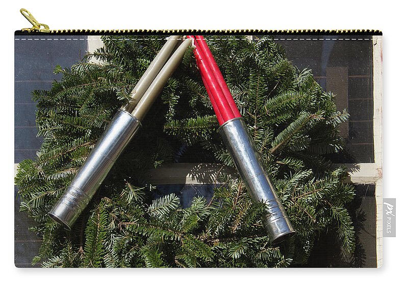 2015 Zip Pouch featuring the photograph Star Wars Williamsburg Wreath 04 by Teresa Mucha