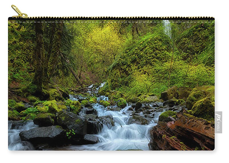 Columbia Zip Pouch featuring the photograph Starvation Creek and Falls by Ryan Manuel