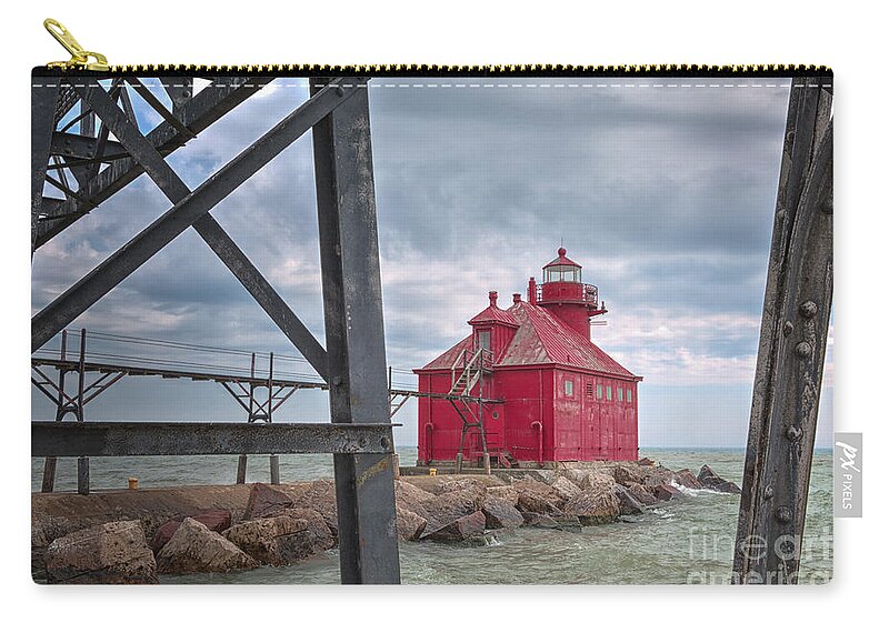 Lighthouse Zip Pouch featuring the photograph Sturgeon Bay Ship Canal North Pierhead Lighthouse 2 by Margie Hurwich