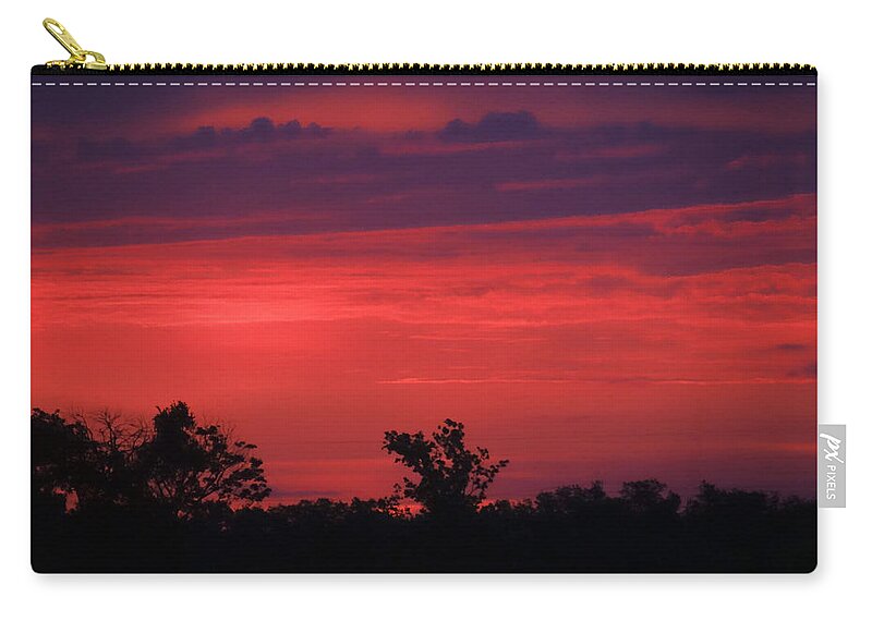 Sunrise Zip Pouch featuring the photograph Sunrise at Georgetown, TX by Doris Aguirre