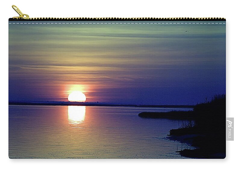 Seas Zip Pouch featuring the photograph Sunrise X V by Newwwman