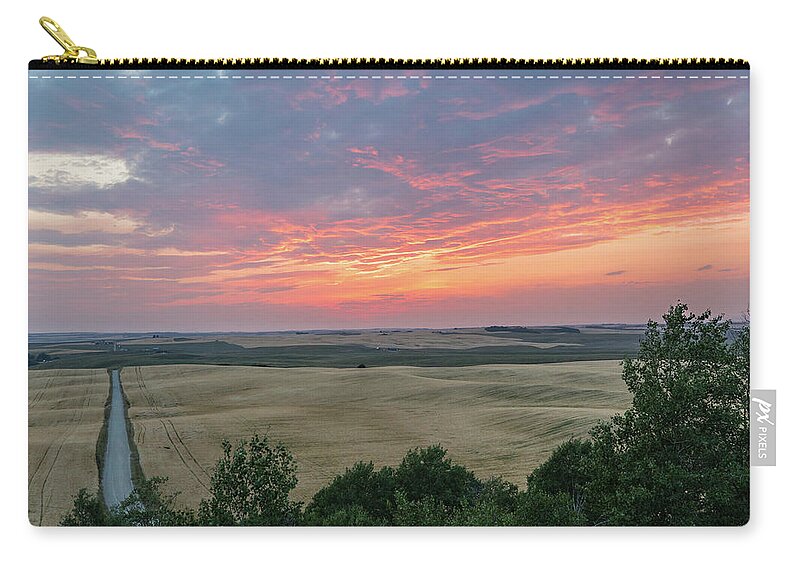 Photosbymch Zip Pouch featuring the photograph Sunset over Teton Valley by M C Hood