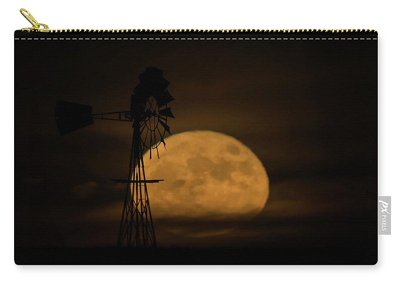Moon Zip Pouch featuring the photograph Supermoon Rise 3 11-14-2016 by Ernest Echols