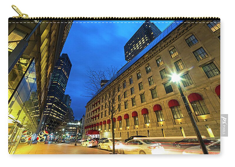 Boston Zip Pouch featuring the photograph Taxis Edging to the next Space Franklin St Boston MA by Toby McGuire