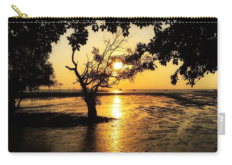 Sunrise Zip Pouch featuring the photograph The Dawn of a New Day by Doris Aguirre
