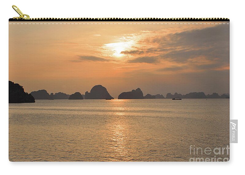 The Edge Of The World Zip Pouch featuring the photograph The Edge of the World by Josephine Cohn