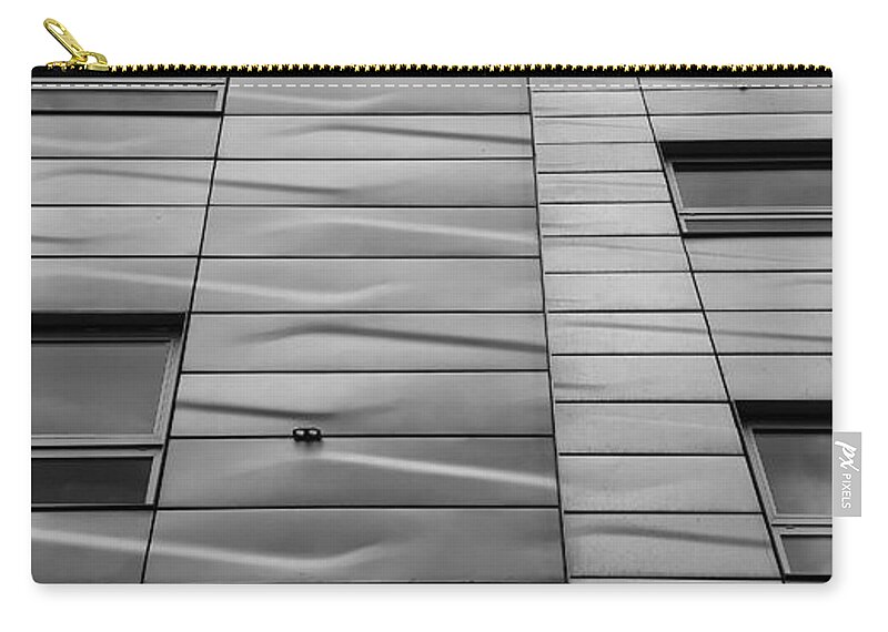 The High Line Zip Pouch featuring the photograph The High Line 141 by Rob Hans