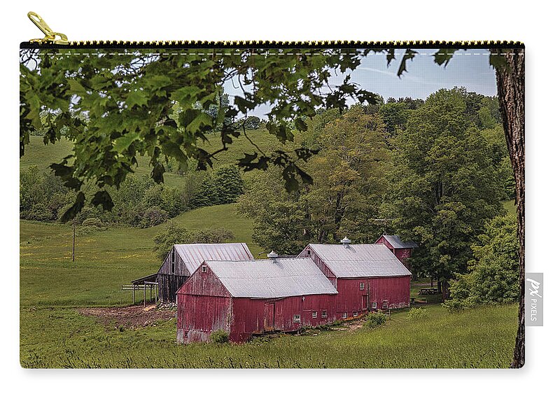 Farm Zip Pouch featuring the photograph The Jenne Farm II by Rod Best