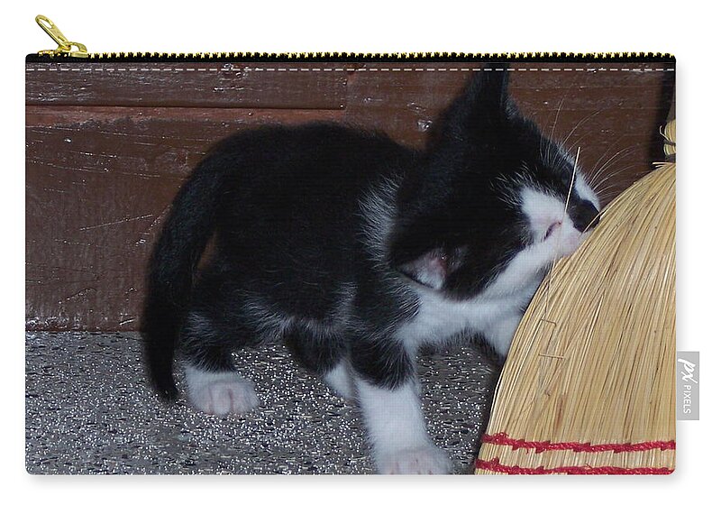 Kitten Zip Pouch featuring the photograph The Kitten and the Broom by Michelle Miron-Rebbe