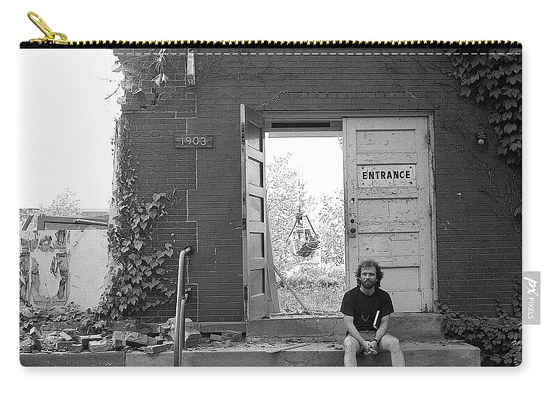 Northwestern University Zip Pouch featuring the photograph The Speech Annex and Peter Steven, 1980 by Jeremy Butler