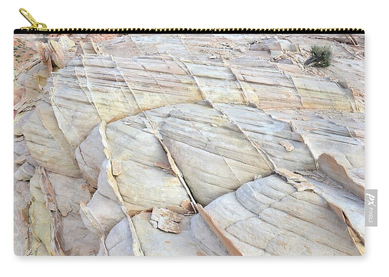 Valley Of Fire State Park Zip Pouch featuring the photograph Valley of Fire Sandstone by Ray Mathis