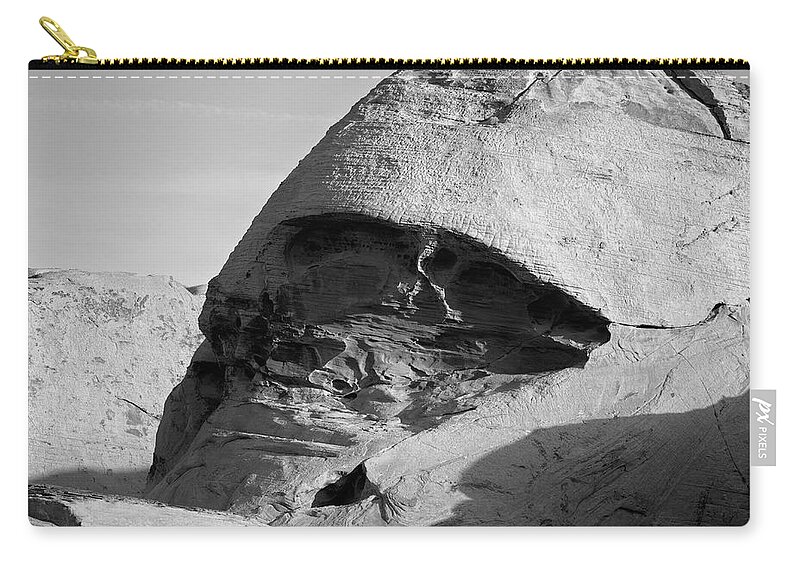 Valley Of Fire Zip Pouch featuring the photograph Valley of Fire V BW by David Gordon