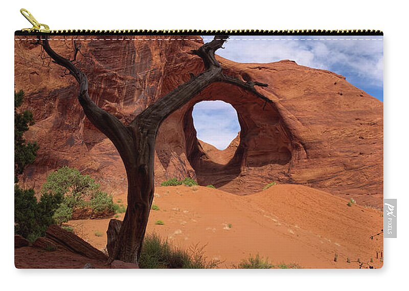 Arizona Zip Pouch featuring the photograph Vigilant by Lucinda Walter