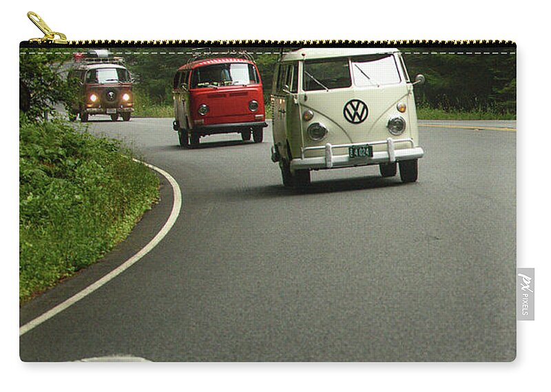 Bus Zip Pouch featuring the photograph VW buses and a Really Big Arrow by Richard Kimbrough