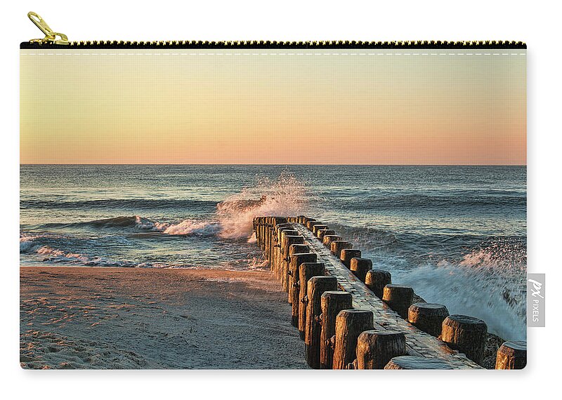 Long Beach Island Zip Pouch featuring the photograph Waves Against The Groin - Holgate by Kristia Adams