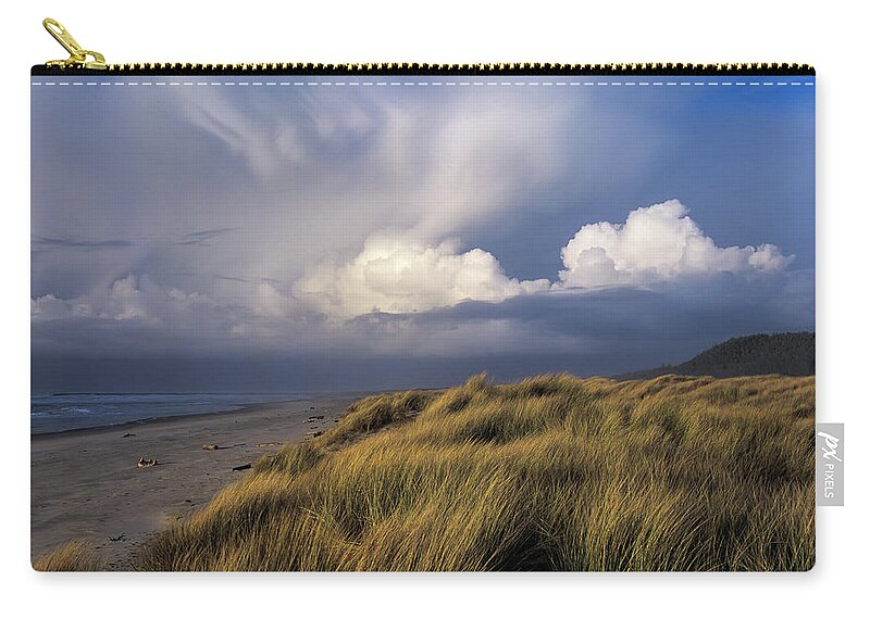 Beaches Zip Pouch featuring the photograph Wind in the Grass by Robert Potts