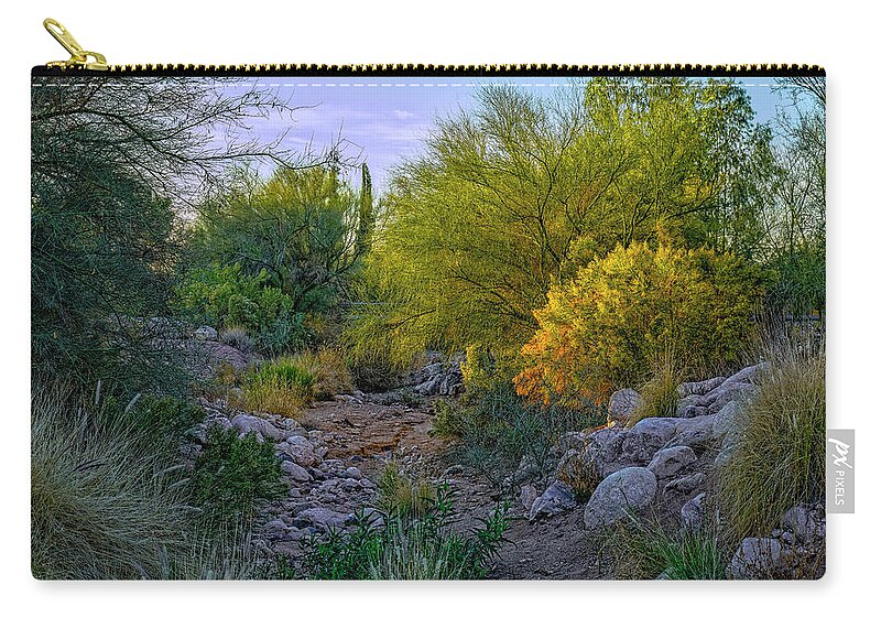 Landscape Zip Pouch featuring the photograph Winter Down The Wash h1810 by Mark Myhaver