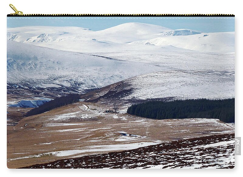 Cairngorm Plateau Zip Pouch featuring the photograph Cairngorm Mountains in March by Phil Banks