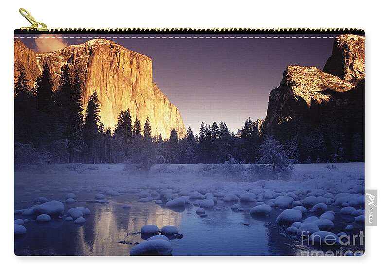 Afternoon Zip Pouch featuring the photograph Yosemite Valley Sunset by Michael Howell - Printscapes