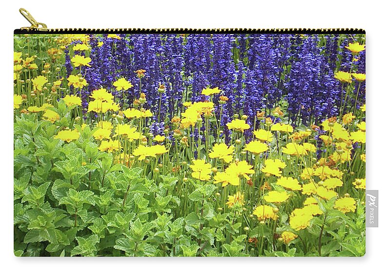 Gardens Carry-all Pouch featuring the photograph Botanical Garden Sydney, Australia by Leslie Struxness