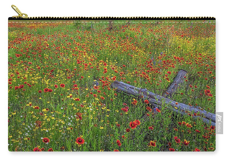 Where To Photograph Bluebonnets Zip Pouch featuring the photograph Old Rugged Cross #2 by Johnny Boyd