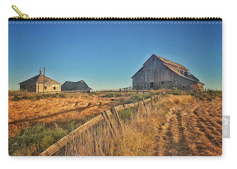 Farm Zip Pouch featuring the photograph Abandoned in Wilbur by Jerry Abbott