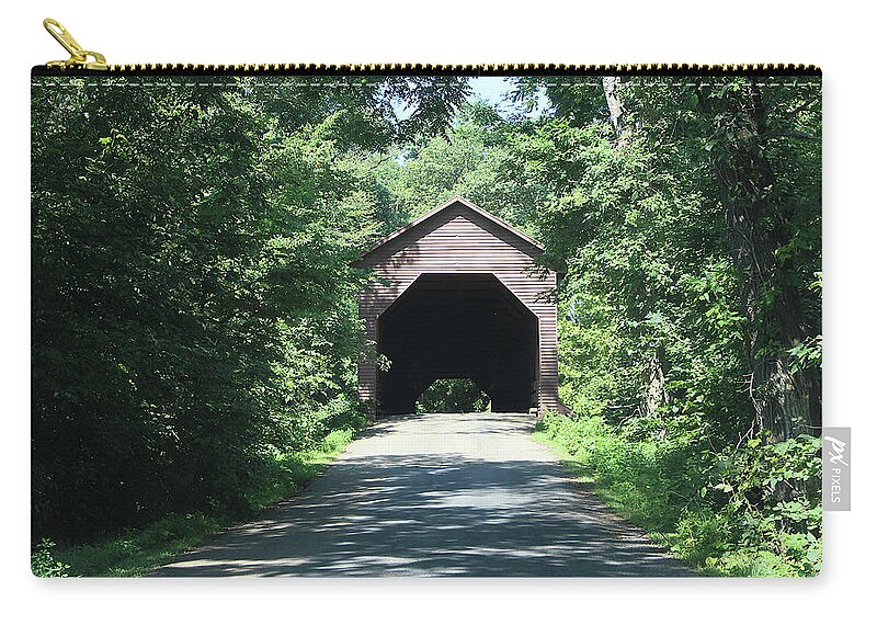 Covered Bridge Zip Pouch featuring the photograph Carrying on the Tradition - 2 by Lin Grosvenor