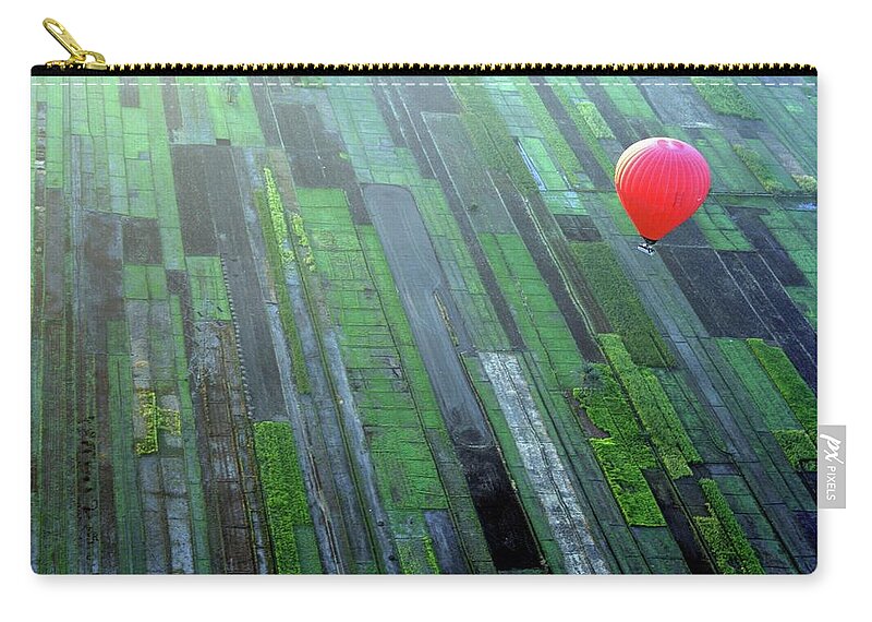 Tranquility Zip Pouch featuring the photograph Egyptian Agriculture From The Air by Joe & Clair Carnegie / Libyan Soup