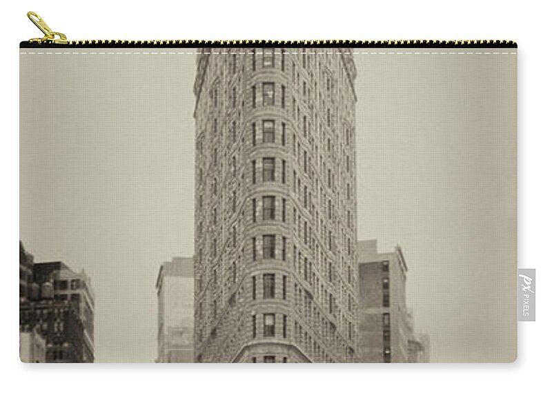 Fuller Building Zip Pouch featuring the photograph Flatiron by RicharD Murphy