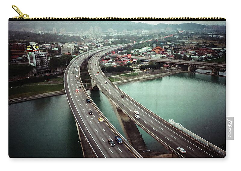 Taiwan Zip Pouch featuring the photograph Highway by Ivanchang
