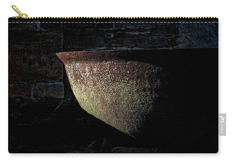 Barberville Roadside Yard Art And Produce Zip Pouch featuring the photograph Iron Kettle by Tom Singleton