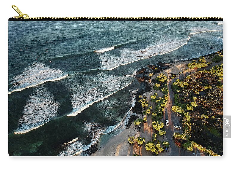 Surf Zip Pouch featuring the photograph Kohanaiki Sets by Christopher Johnson