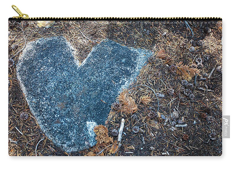 Love Zip Pouch featuring the photograph Love You by Bonnie Bruno