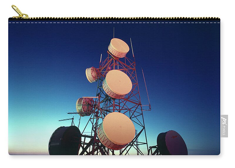 Baltimore Zip Pouch featuring the photograph Microwave Drum Tower, Dusk Digital by Greg Pease