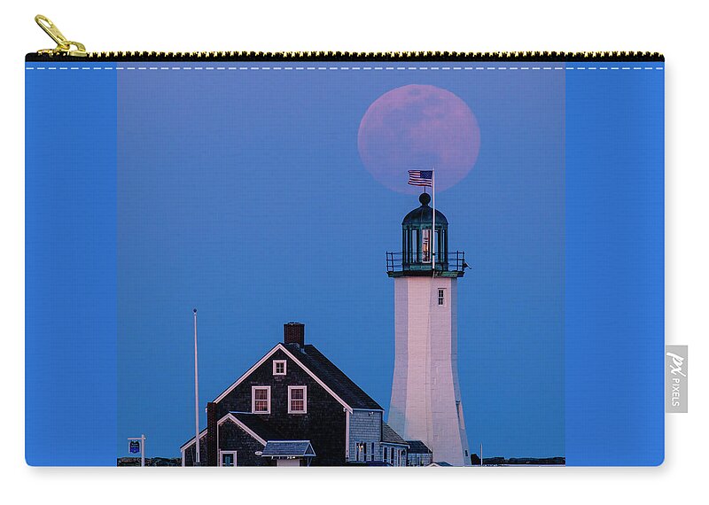 Moon Zip Pouch featuring the photograph Old Scituate Light by Rob Davies